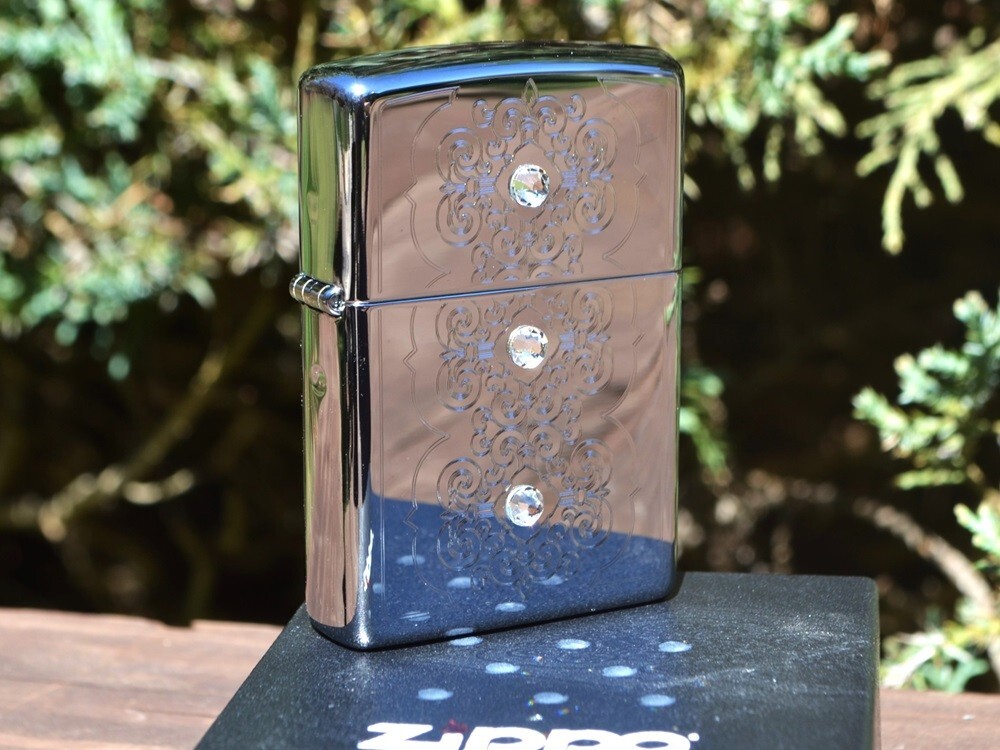 Victorian Pattern Zippo Lighter - Rotary Engraved - Three Swarovski Crystals