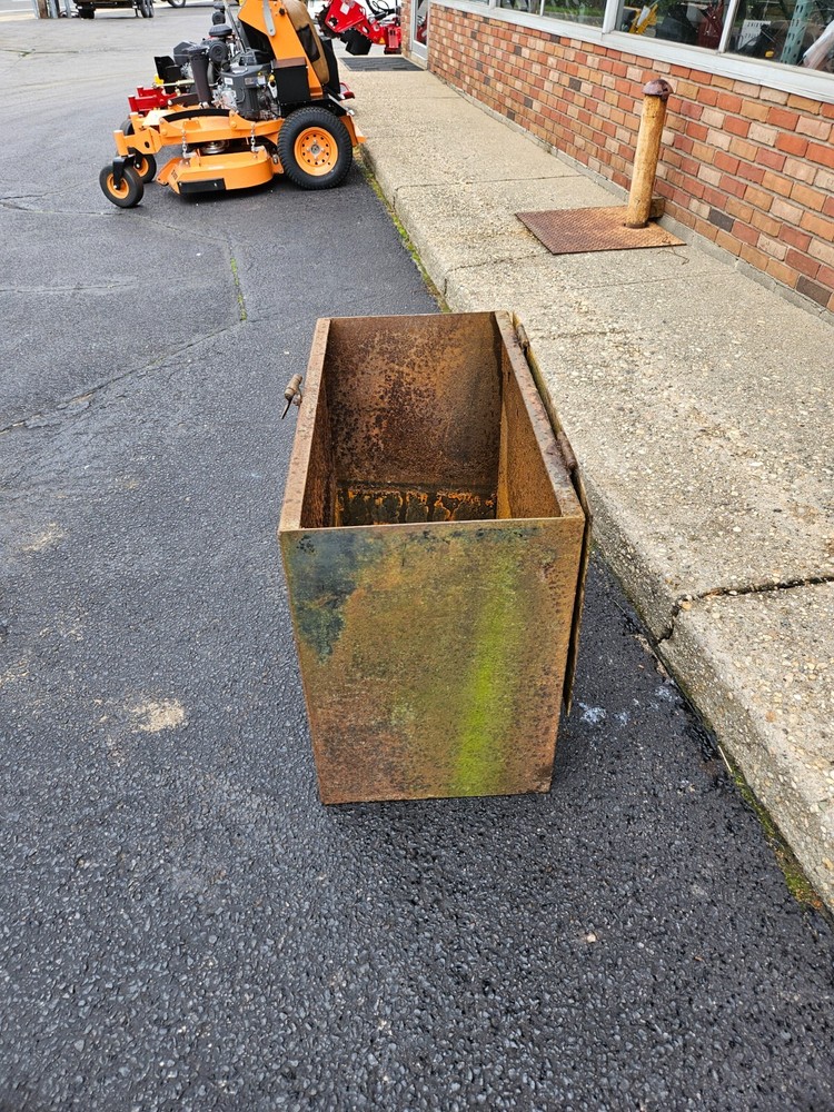 Metal Chest/Tool Box top latch