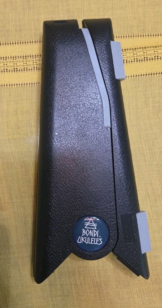 BONDI UKULELE STAND ADJUSTABLE, PORTABLE, LIGHTWEIGHT