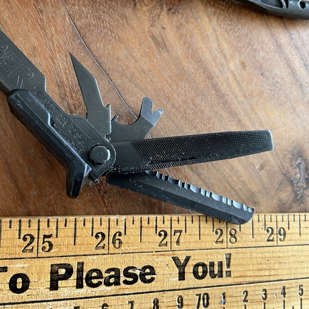 GERBER--CENTER DRIVE--MULTI PLIER--w/ BITS--GERBER CASE-MILITARY--EDC SURVIVAL