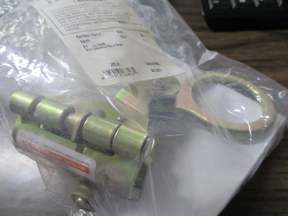 FallTech 7479 Self-tracking Rope Grab 5/8 Rope