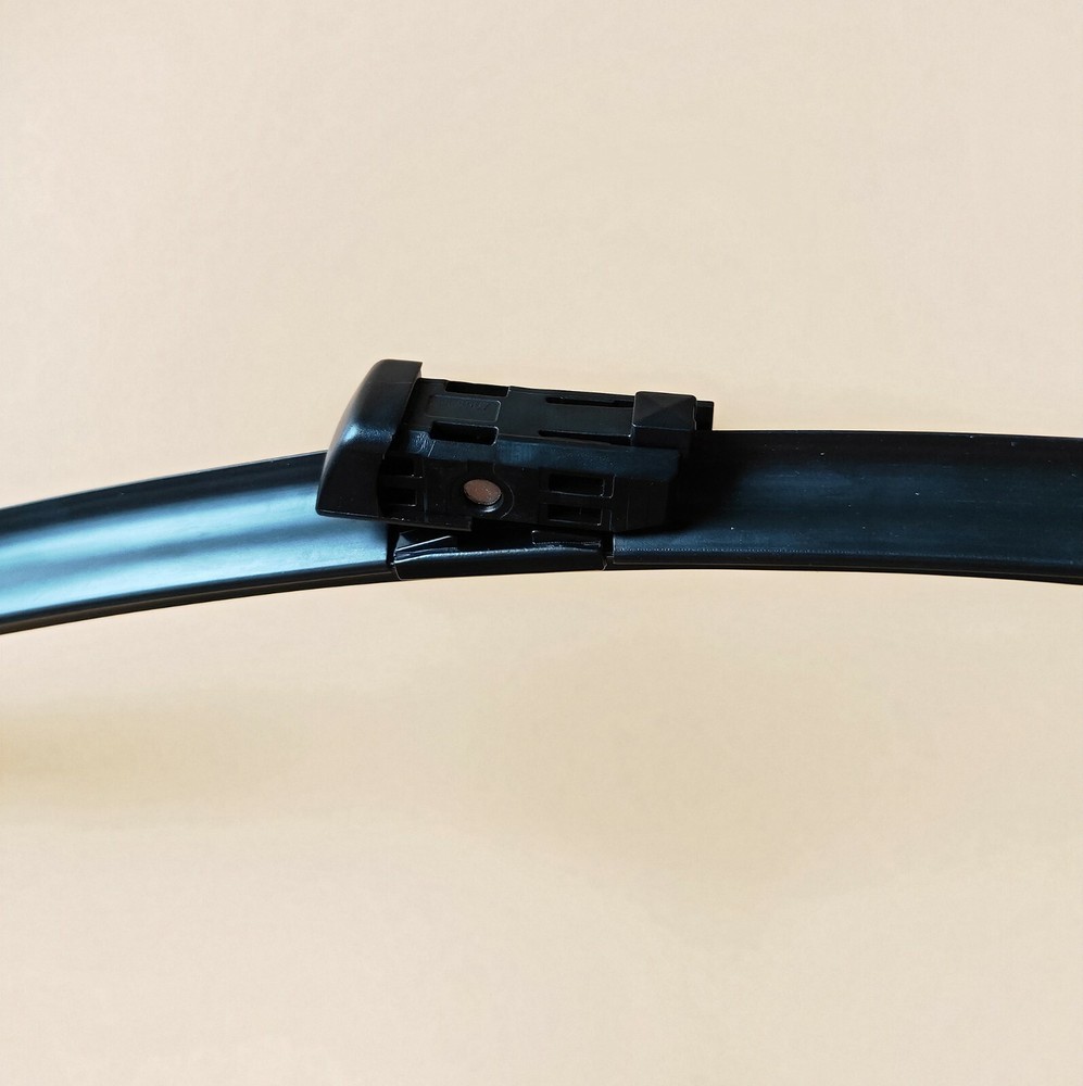 Windshield Wiper Blade For Tesla Model Y 2020-2023 With Push Button OEM Quality