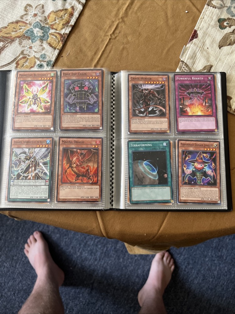 🔥🔥🔥🔥Yugioh Binder Collection Cards