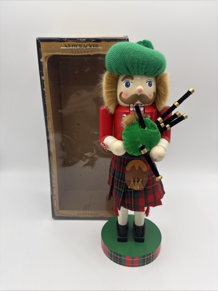 Nutcracker Village 2003 Wooden SCOTSMAN Nutcracker 14” with Box