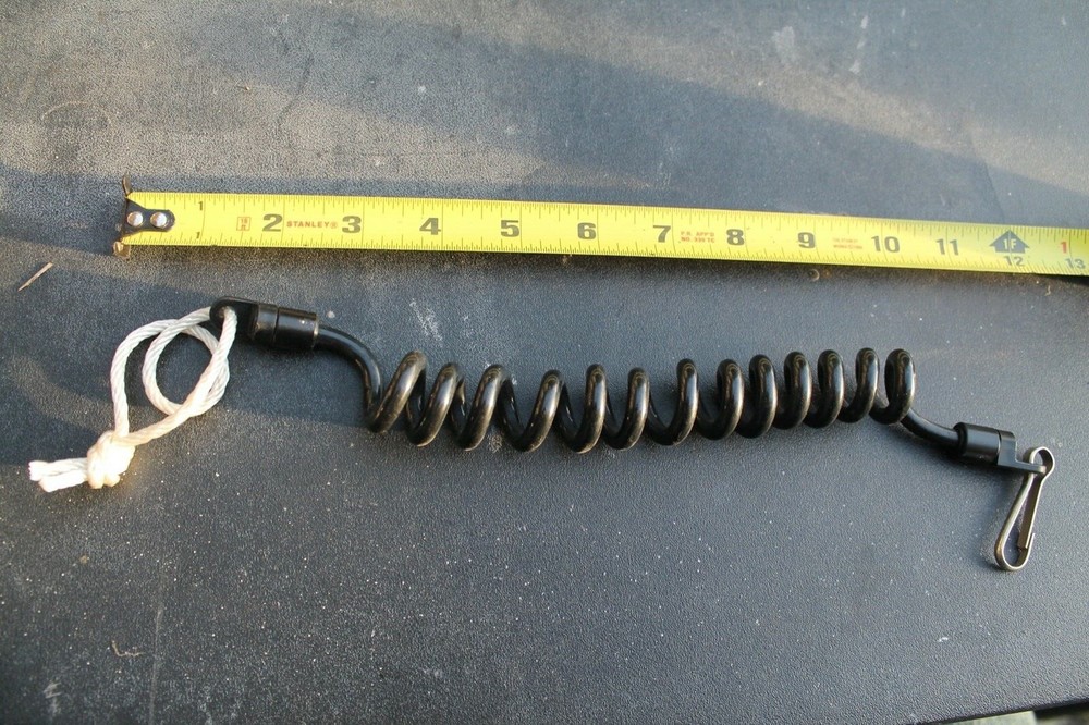 Spiral Spring OG Loop Stretch Attachement 90's Black Vintage Snowboarding Leash