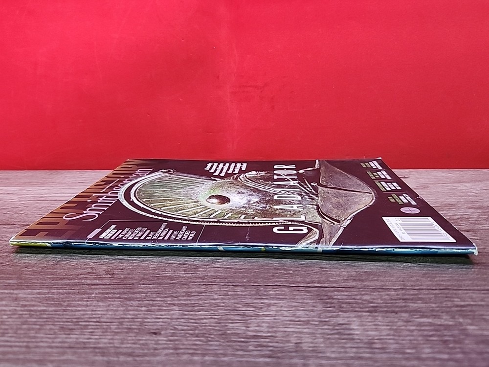 Epic History Smithsonian Magazine August 2016 Issue Gladiator