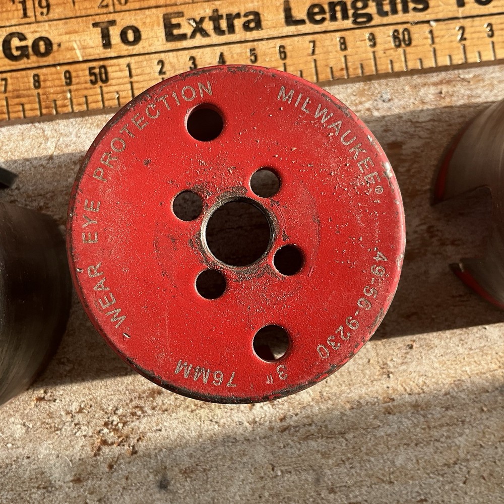 5 Milwaukee Hole Saws w/ Carbide Teeth & Plastic Hard Case