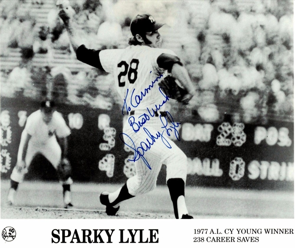 NEW YORK YANKEES SPARKY  LYLE SIGNED