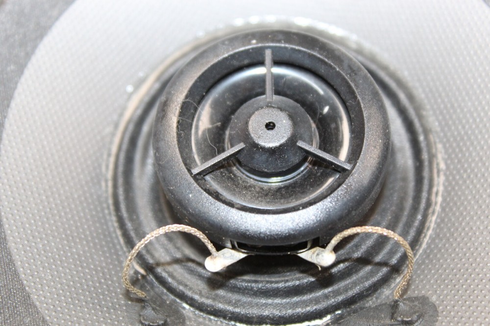 2010 Victory Cross Country Speaker