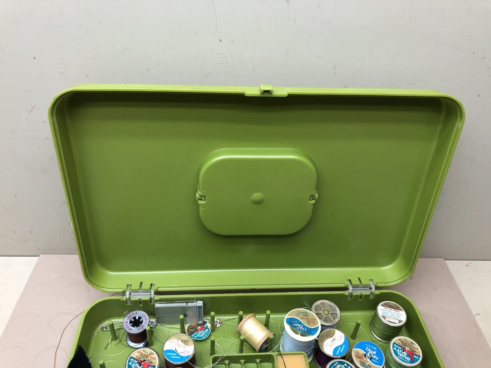 Vintage Plastic WIL-HOLD Wilson Green Sewing Thread Box Holder Spools Thread