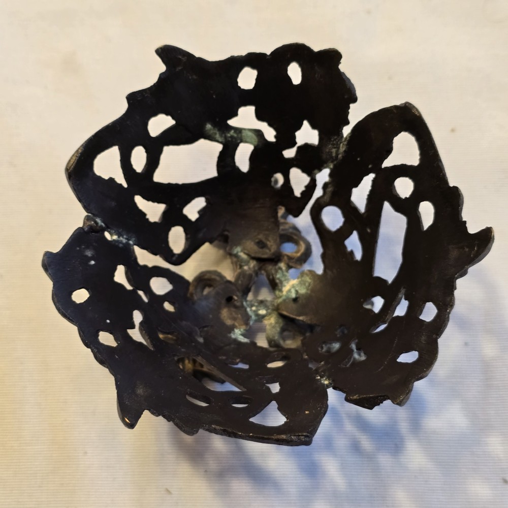 Vintage Cast Iron Grapevine Bowl Openwork Footed Grape Leaf Nut Dish 4.25”