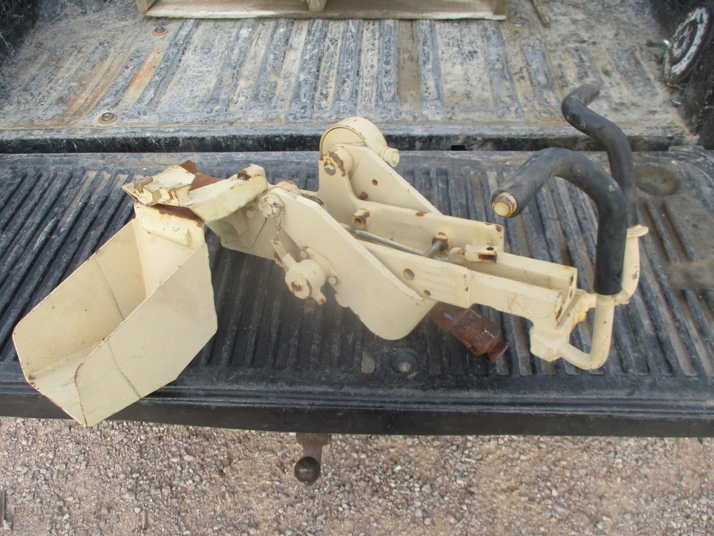 Used M23 Equilibrator-Style Weapon Mount w/Odd Pintel & Handlebar Controls