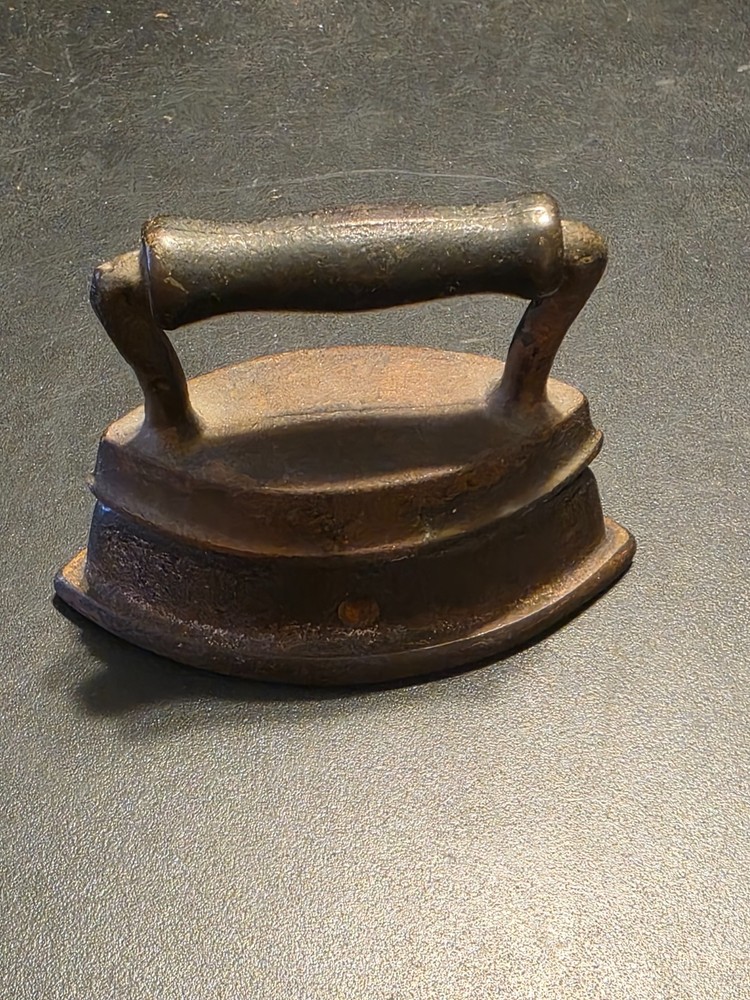 Antique Vintage Asbestos Sad Iron with additional Iron