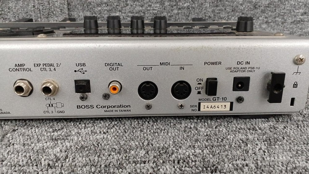 BOSS GT-10 MULTI-EFFECTOR 591417
