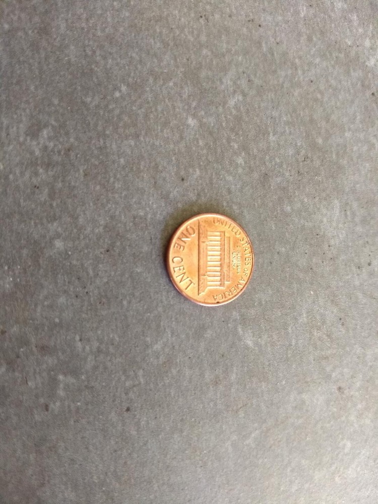 1986 Lincoln cent with error on reverse