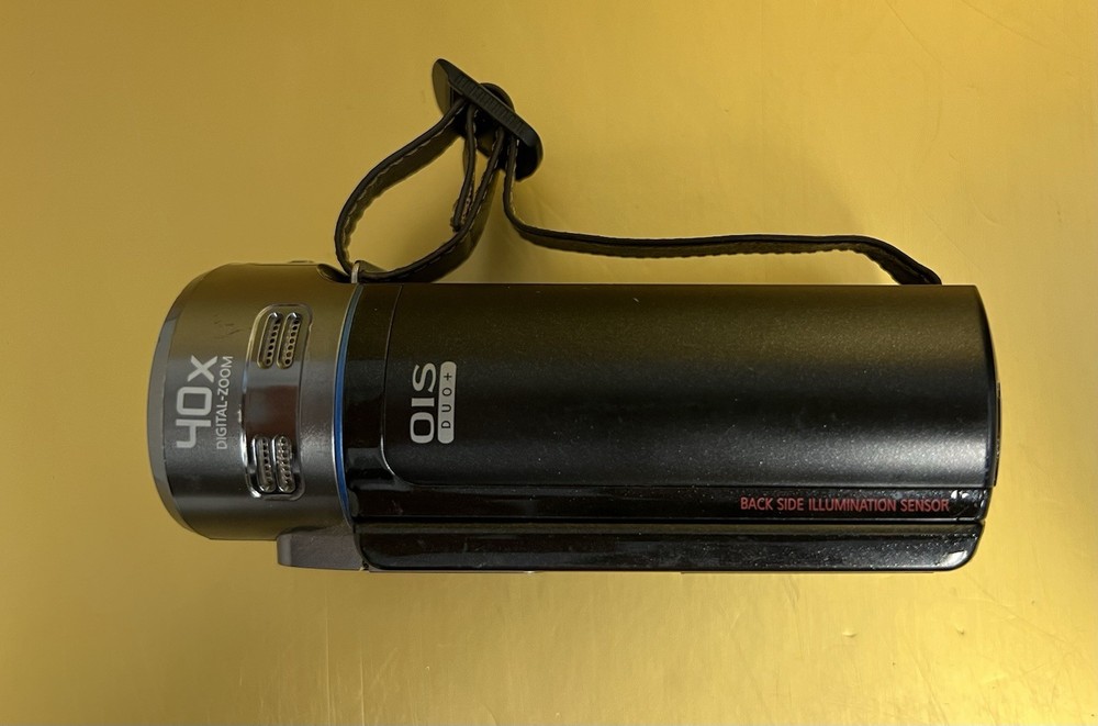 Samsung HMX-Q20 Full HD Camcorder *READ*