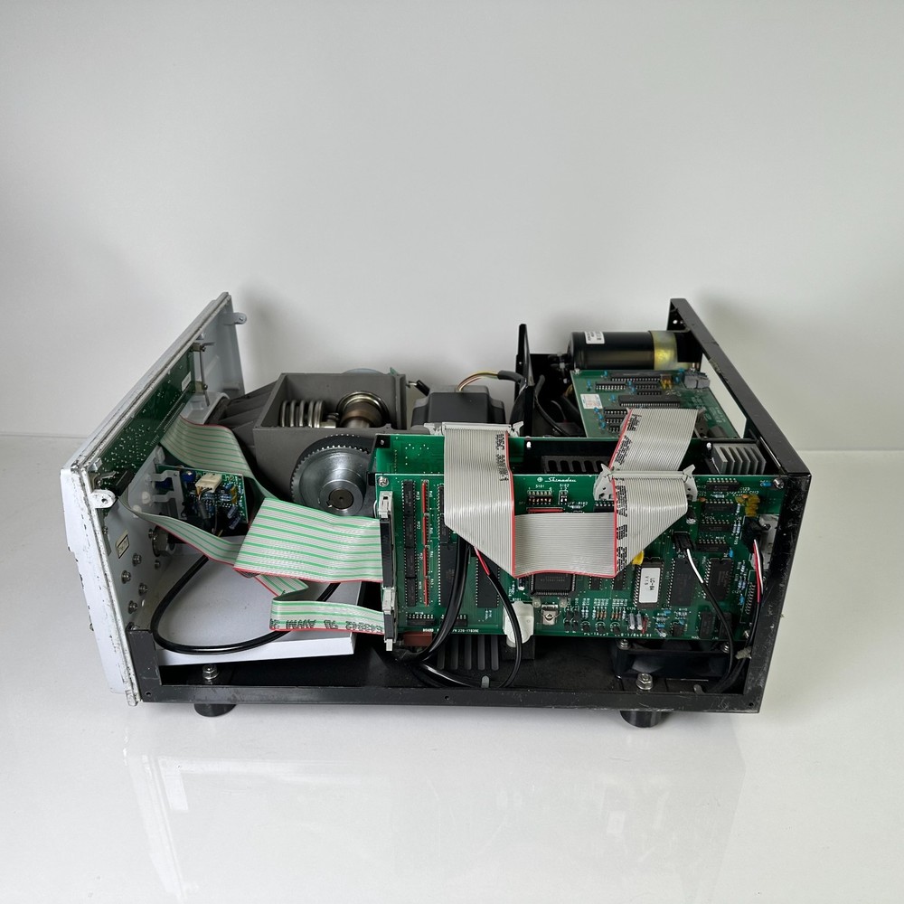 Shimadzu LC-8A HPLC Preparative Pump Chromatography