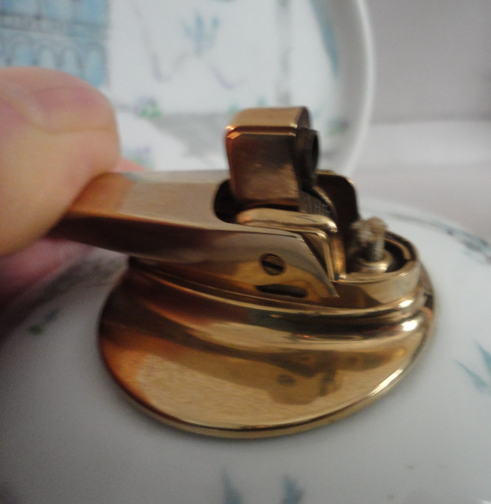 C 1954. Ronson SATURN TABLE LIGHTER. VERY RARE. NOS