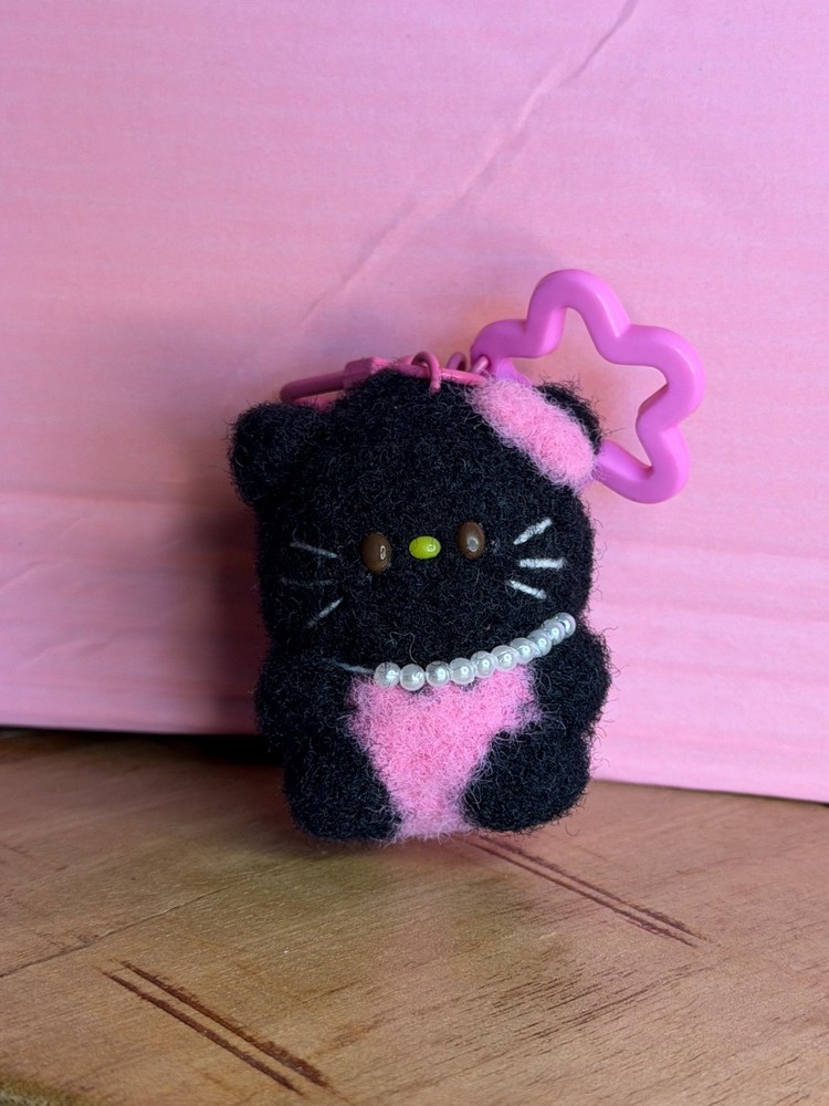Crochet Hello Kitty Keychain 🩷🩷