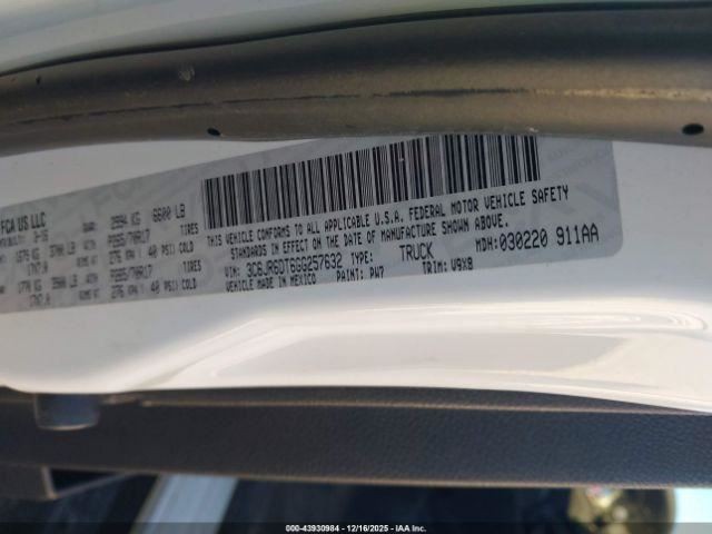 TDODR1500 2016 Glove Box 4957194