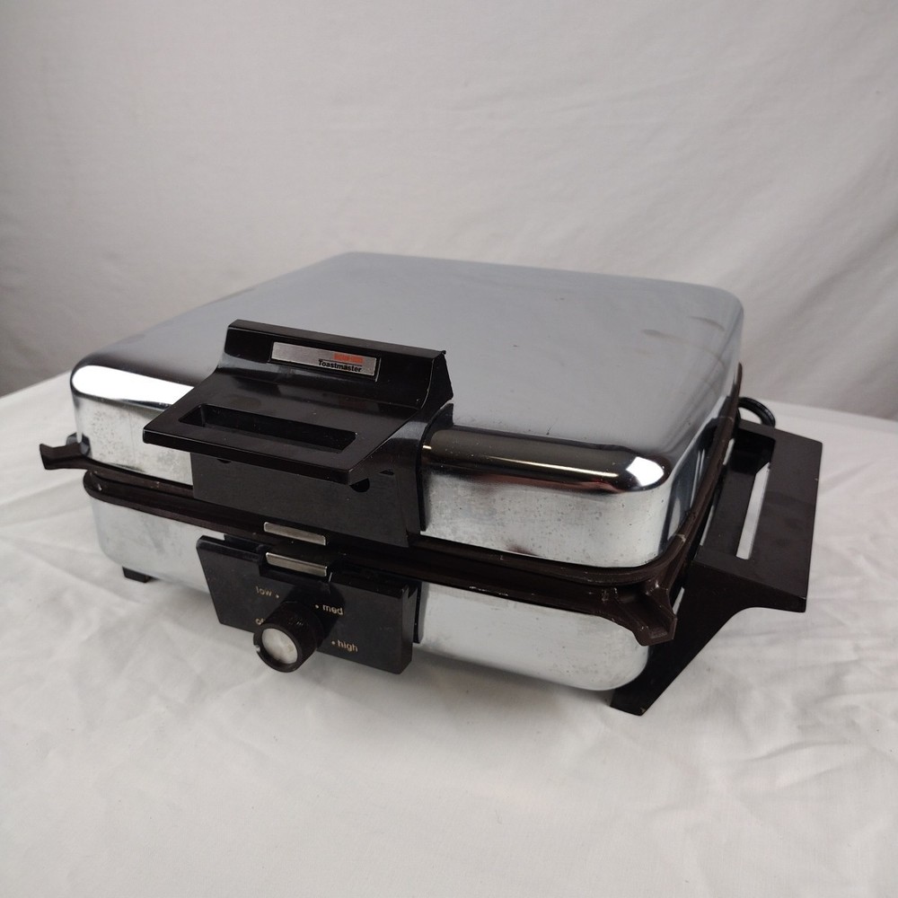 Toastmaster 269 Waffle Maker Griddle Reversible Plates Chrome