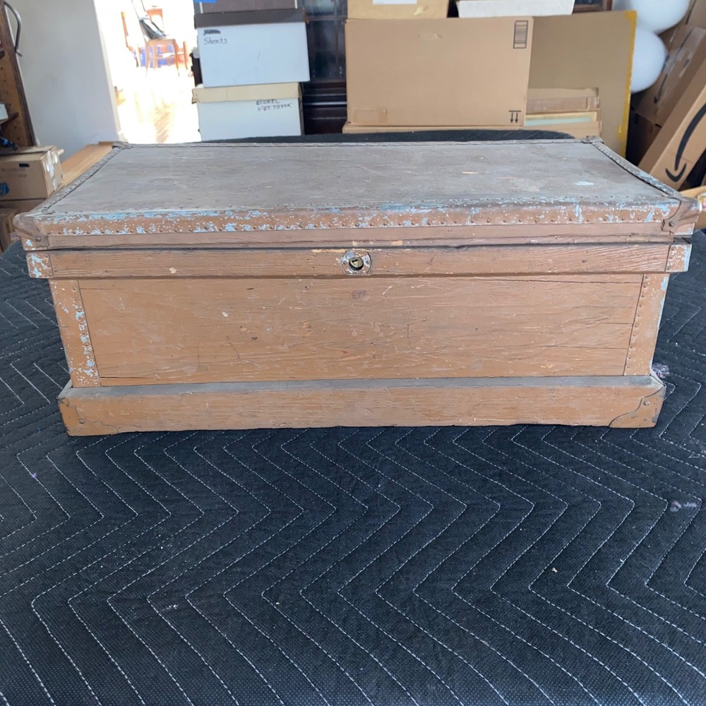 Antique Primitive 21 Inch Carpenter's Tool Chest Trunk