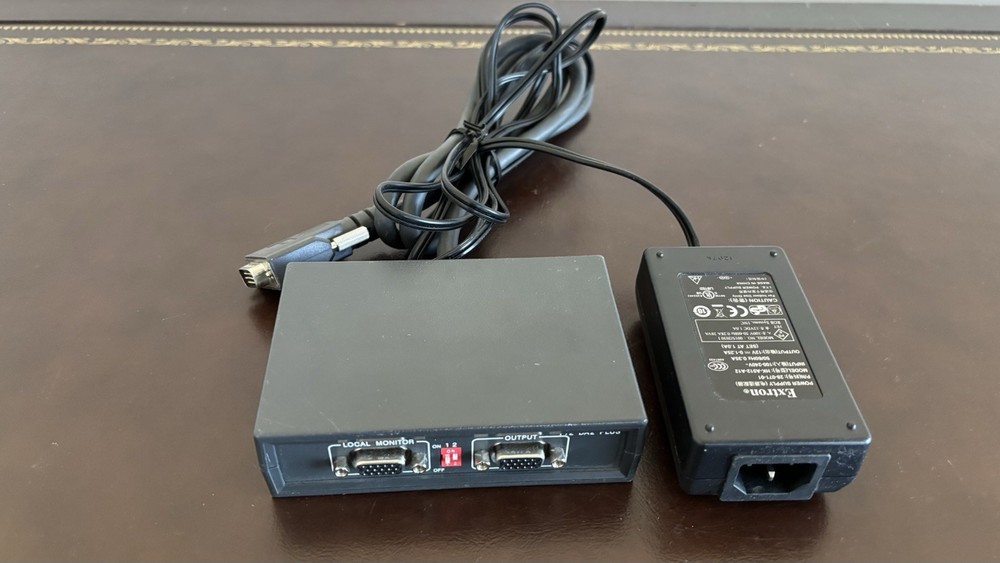 EXTRON P/2 DA2 Plus VGA Signal Amplifier Display Line Driver Extender