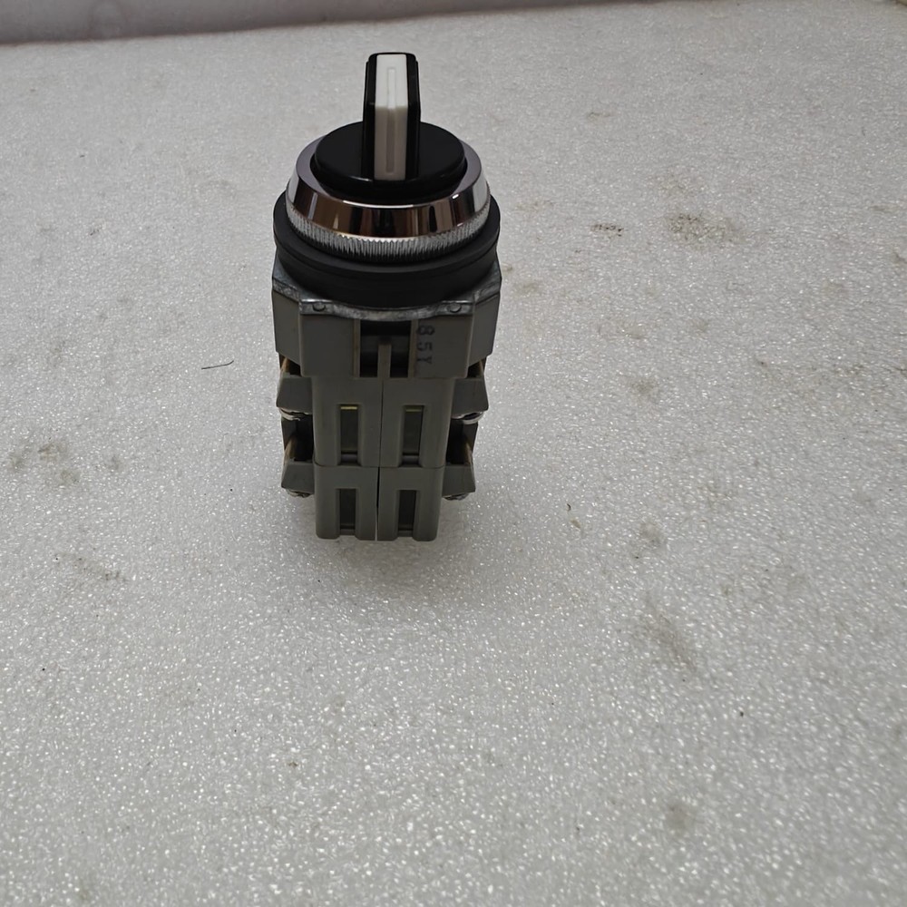 IDEC CONTROL UNIT SELECTOR SWITCH ASD0335 (ASD3323N)