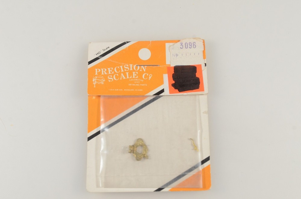 Precision Scale HO Cast Brass Firedoor Butterfly Open - 3096