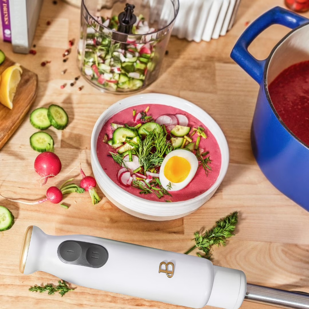 Beautiful 2-Speed Immersion Blender Chopper Measuring Cup White Icing Handhelds