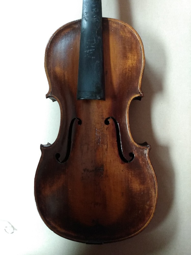 Fine Antique Saxon Violin