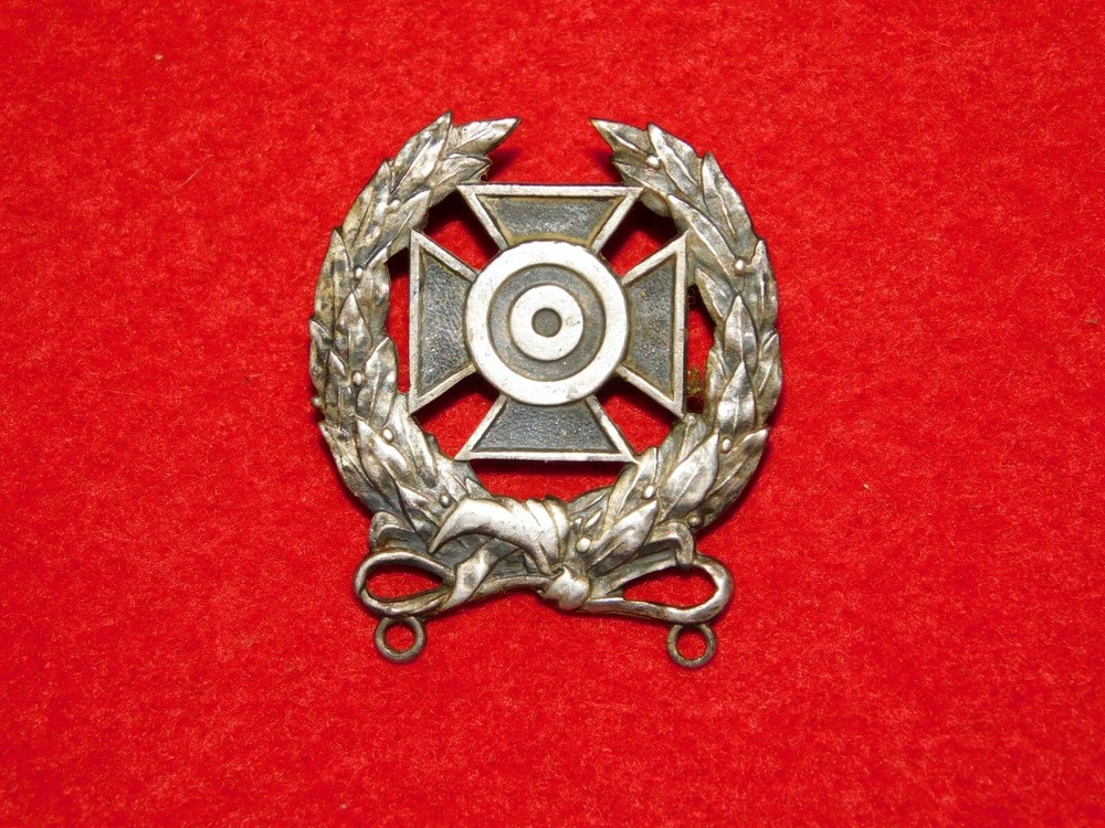 VINTAGE WWII  SHARP SHOOTER RIFLE BADGE PIN