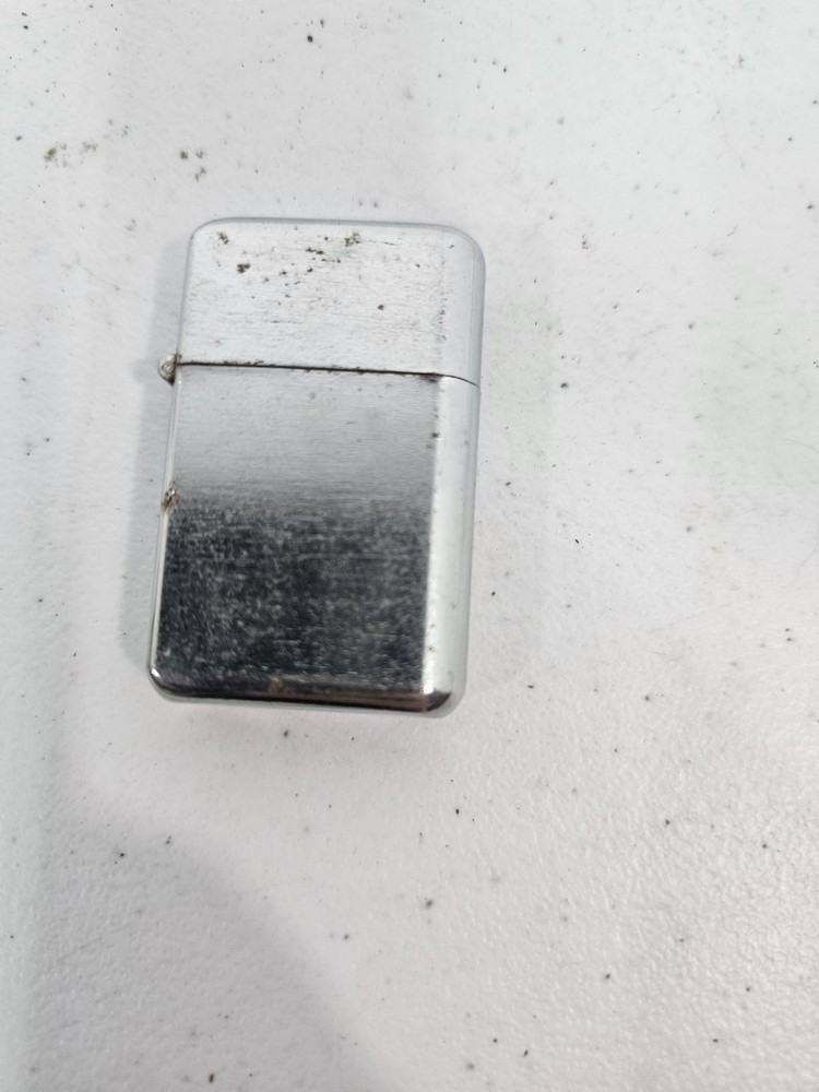 Vintage Ronson Typhoon Silver Lighter