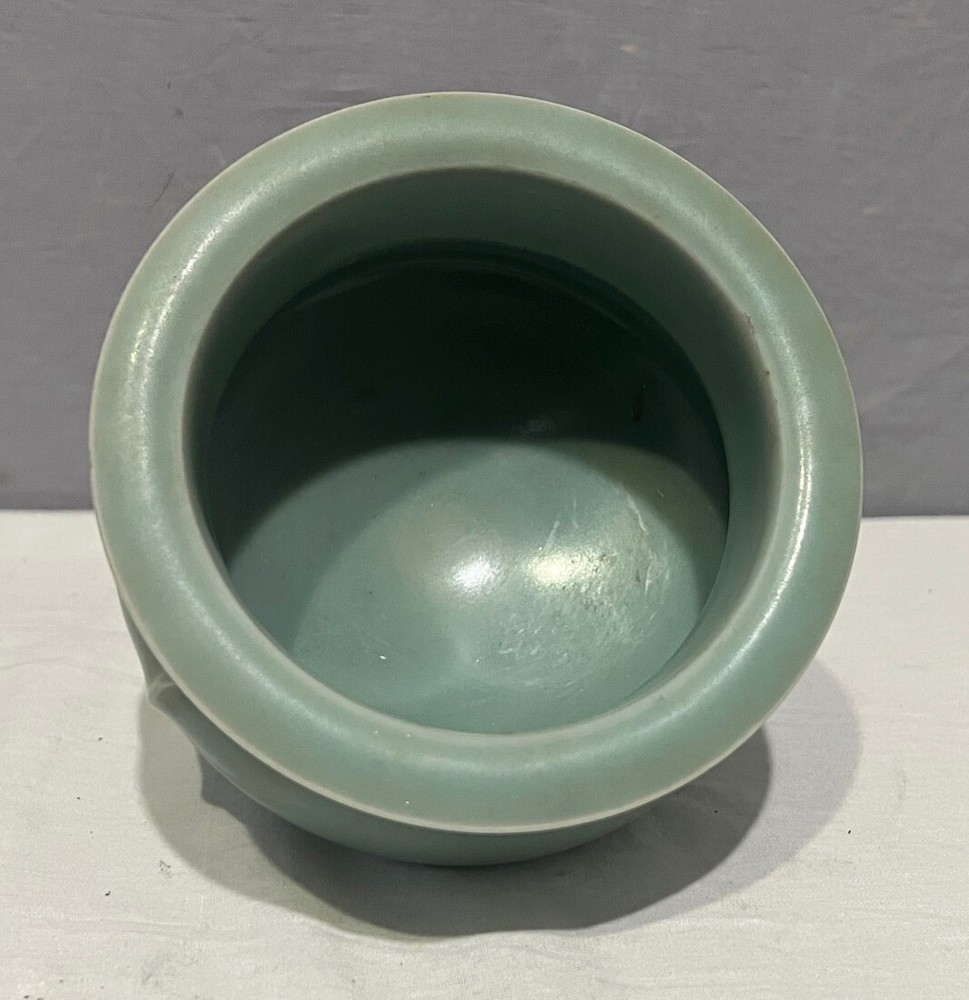 Small Chinese Celadon Porcelain Incense Burner P4153