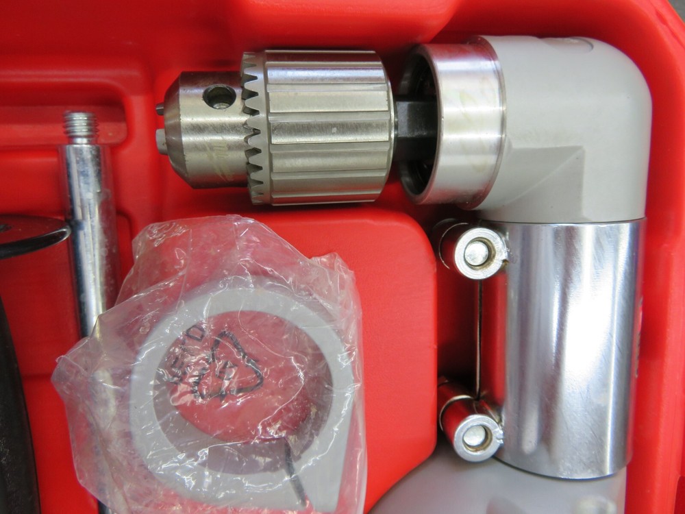 Milwaukee 3107-6 1/2in D-Handle Right Angle Drill Kit