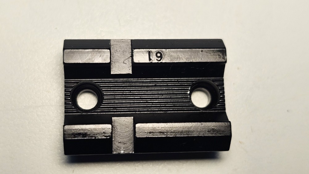 Knight MK-85 Inline Muzzleloader Scope Bases With Screws (E)