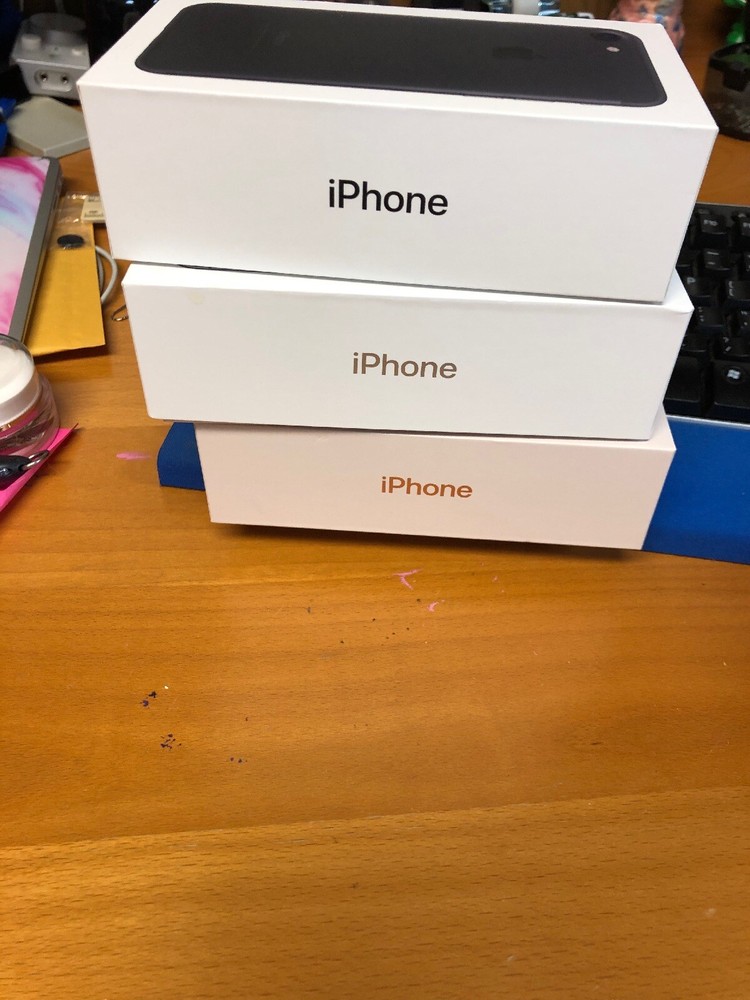 Apple iPhone Storage 4 Box NEW -MINT IN BOX