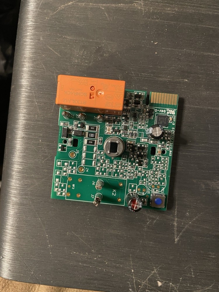 APC UPS 750 Circuit Board