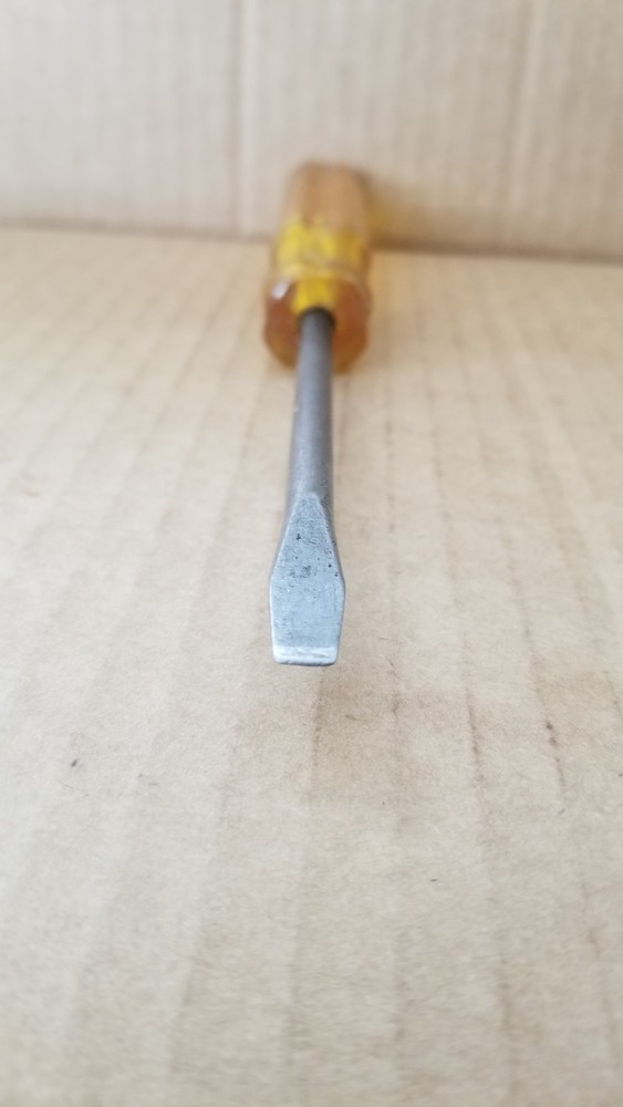 Vintage Yellow Handle Flat/Slotted Screwdriver VGC