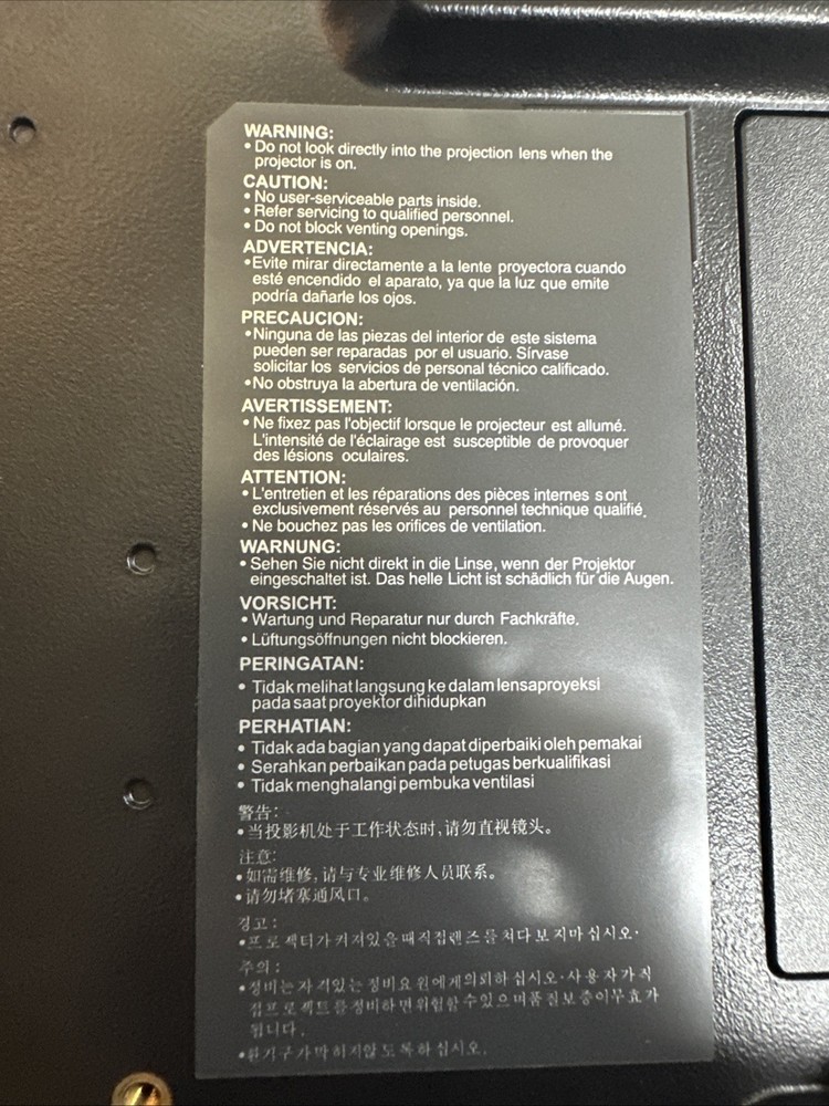 InFocus Projector IN102 Complete Original Box Remote-Instructions Cords Bundle