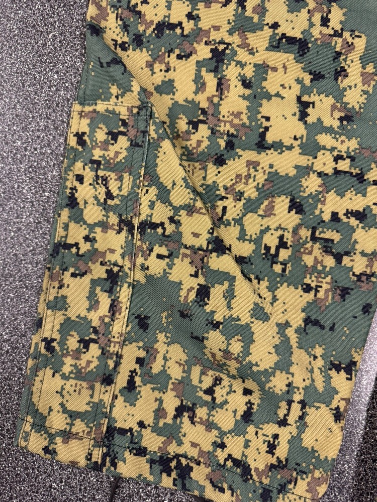 PCS (PMI) digital camo pants. SIZE L (32"~35"). Rare!
