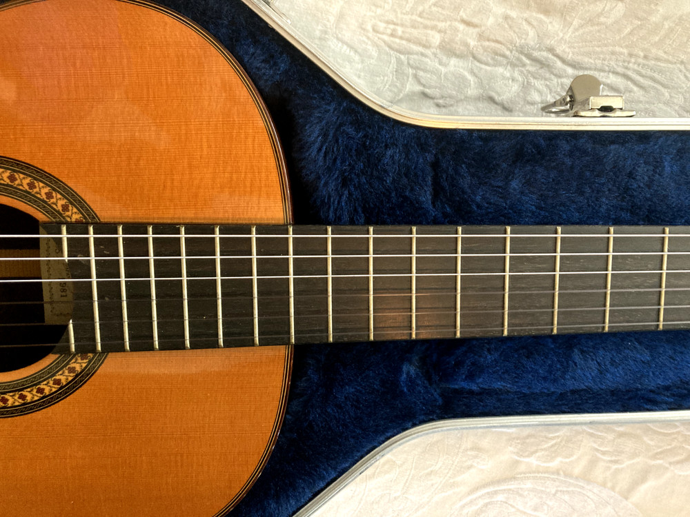 Hiroshi Tamura P100 vintage classical guitar