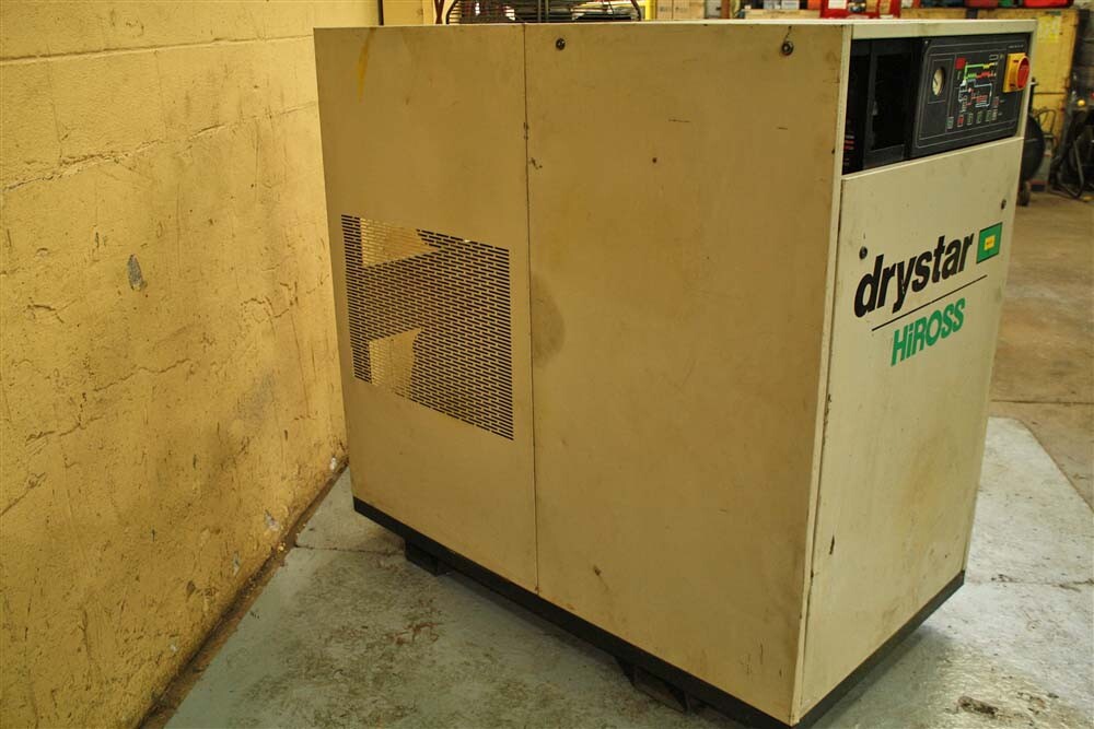 PARKER HIROSS MODEL MDE 33A AIR DRYER: YODER #55915