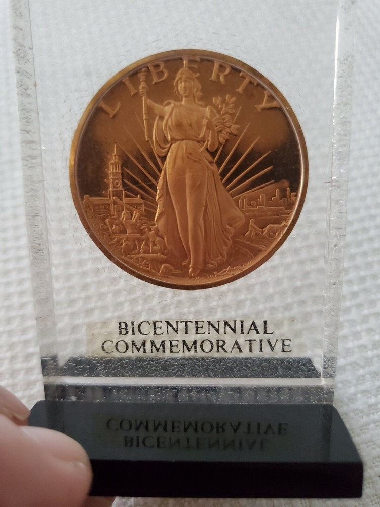 US Bicentennial Commemorative Coin