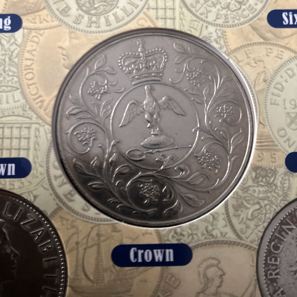 Elizabeth 11 Coin Collection Set