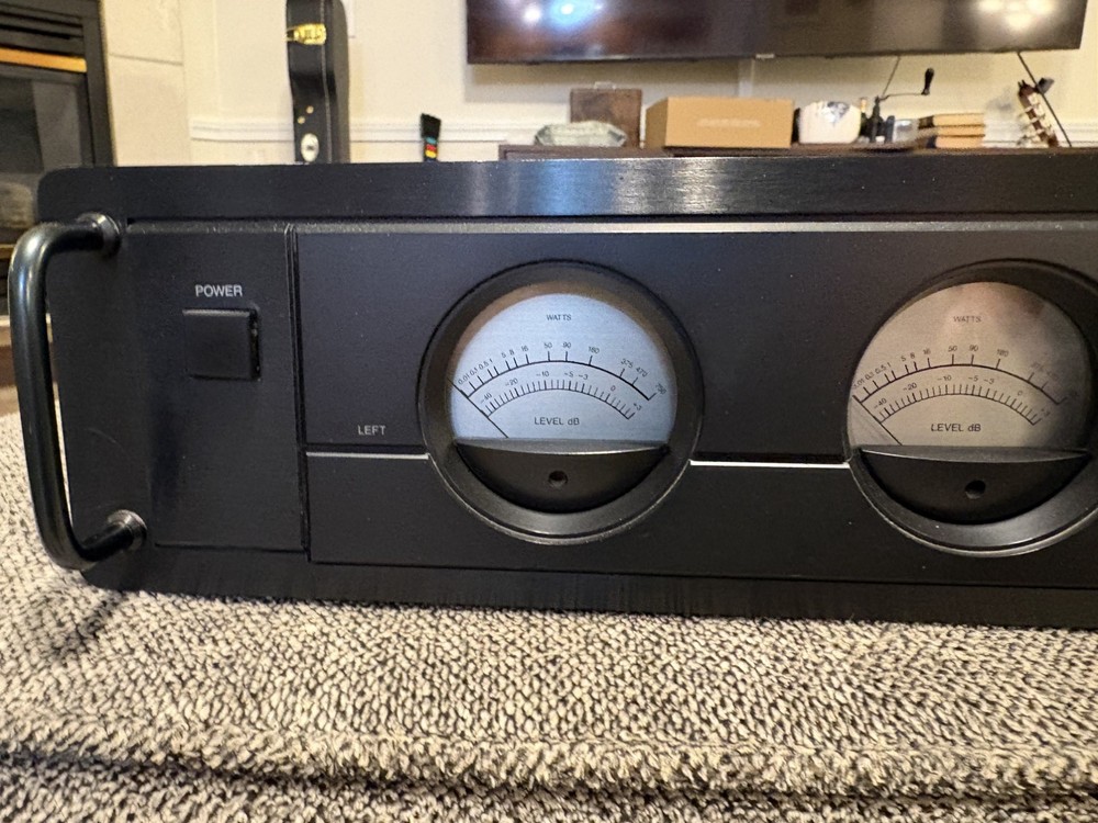 CARVER TFM-45 POWER AMPLIFIER