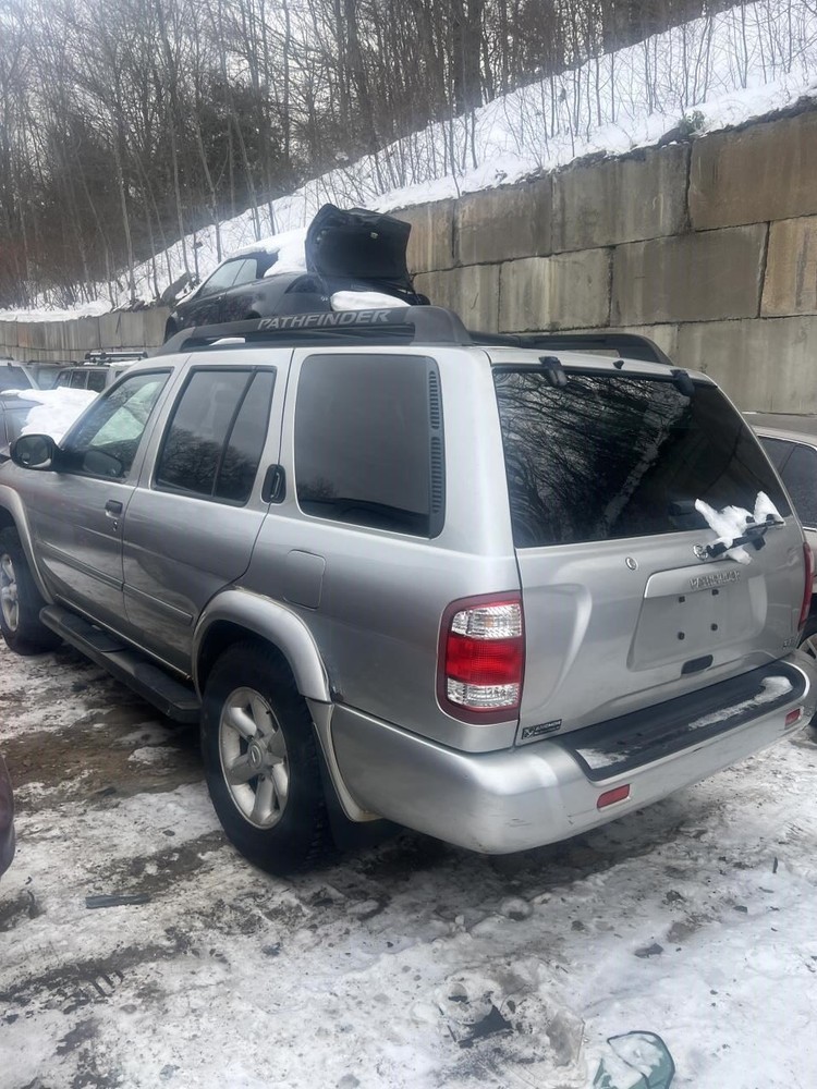 PATHFINDR 2004 Third Brake Light OEM