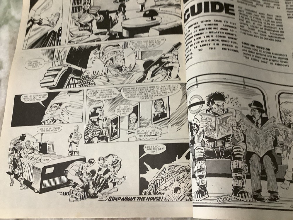2000 A.D. Featuring Judge UK Program573 & 576 Comic Magazine 1988