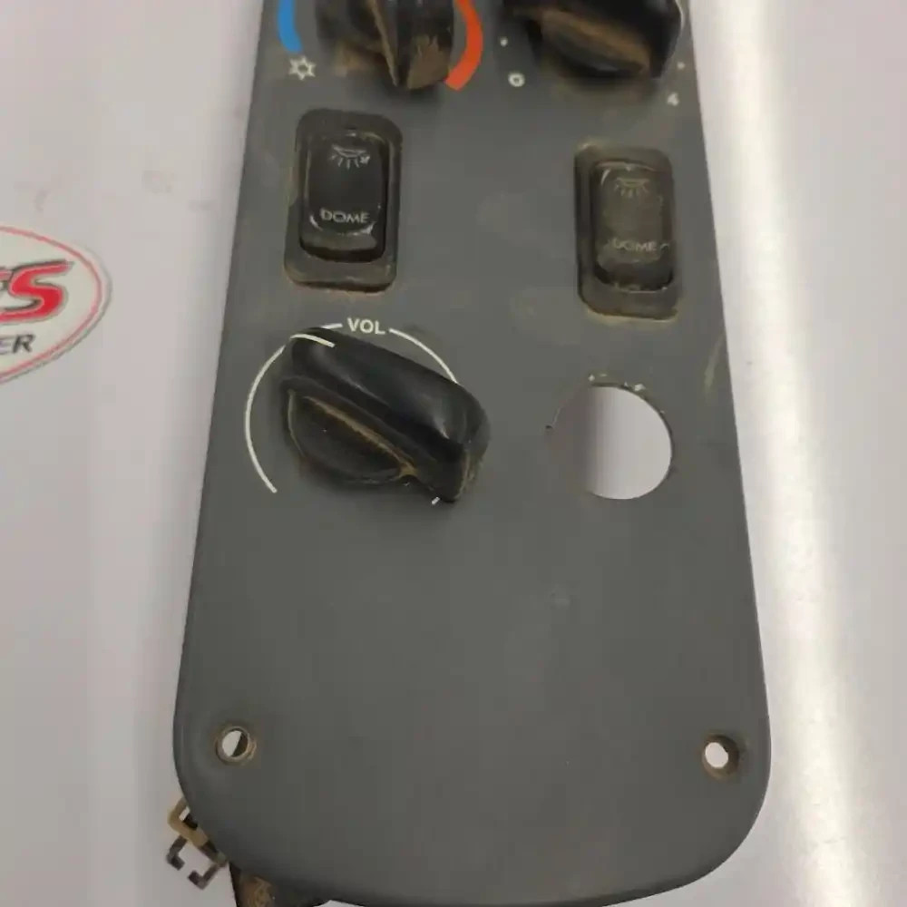 2006 Freightliner Columbia Sleeper Heater Controls