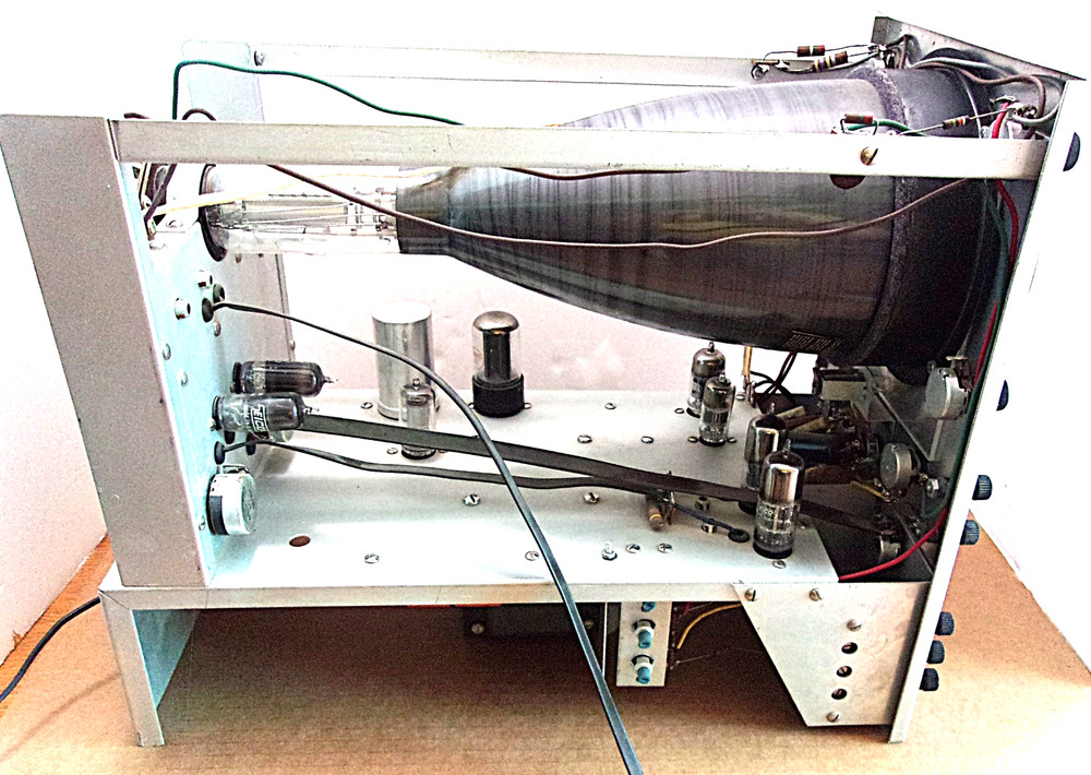 Vintage Eico 460 Oscilloscope Tested, Powers on, Needs V-Pos Control switch